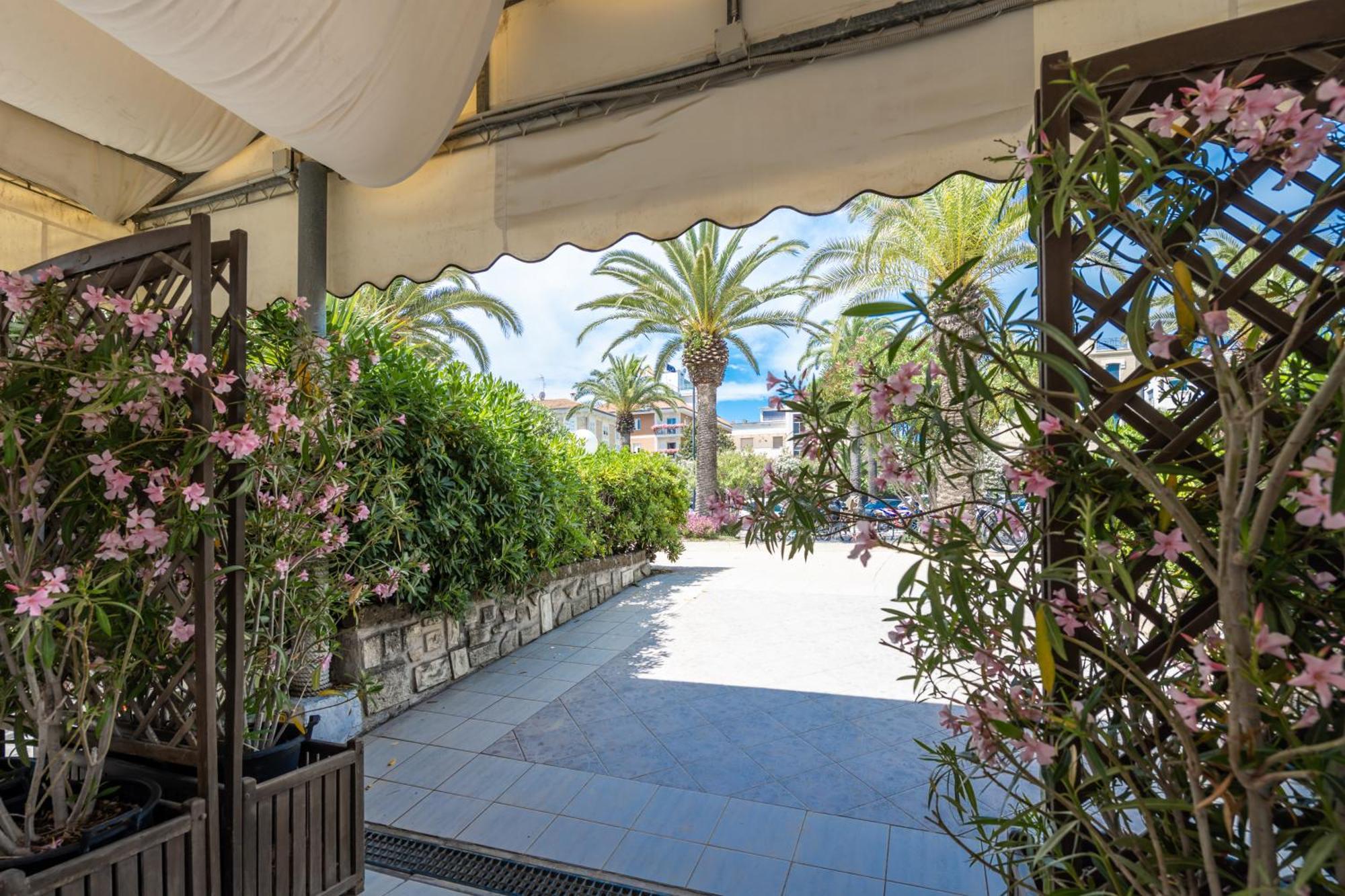 Hotel Florence San Benedetto del Tronto Exterior photo