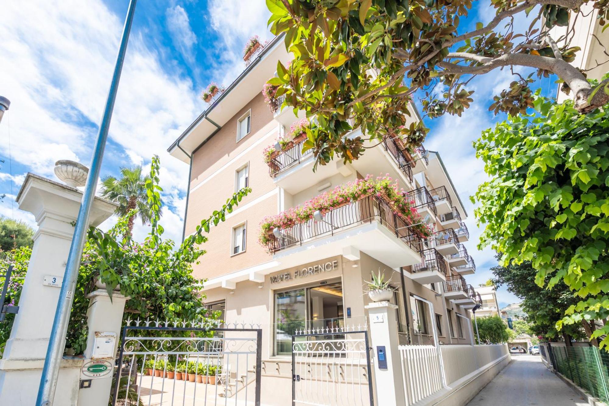 Hotel Florence San Benedetto del Tronto Exterior photo