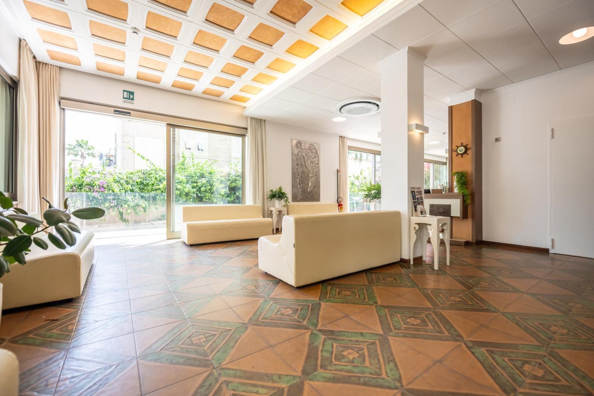 Hotel Florence San Benedetto del Tronto Exterior photo
