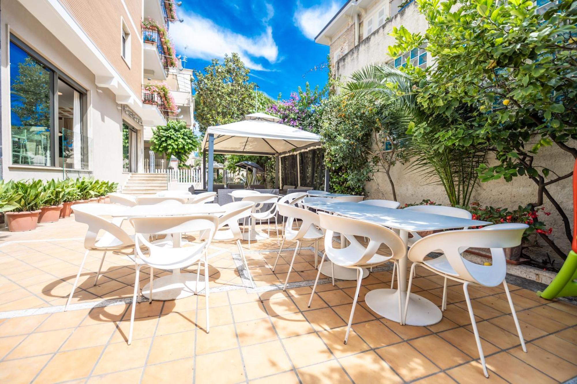 Hotel Florence San Benedetto del Tronto Exterior photo