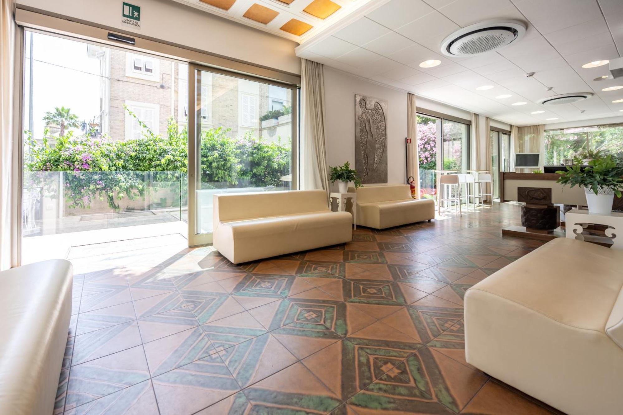 Hotel Florence San Benedetto del Tronto Exterior photo